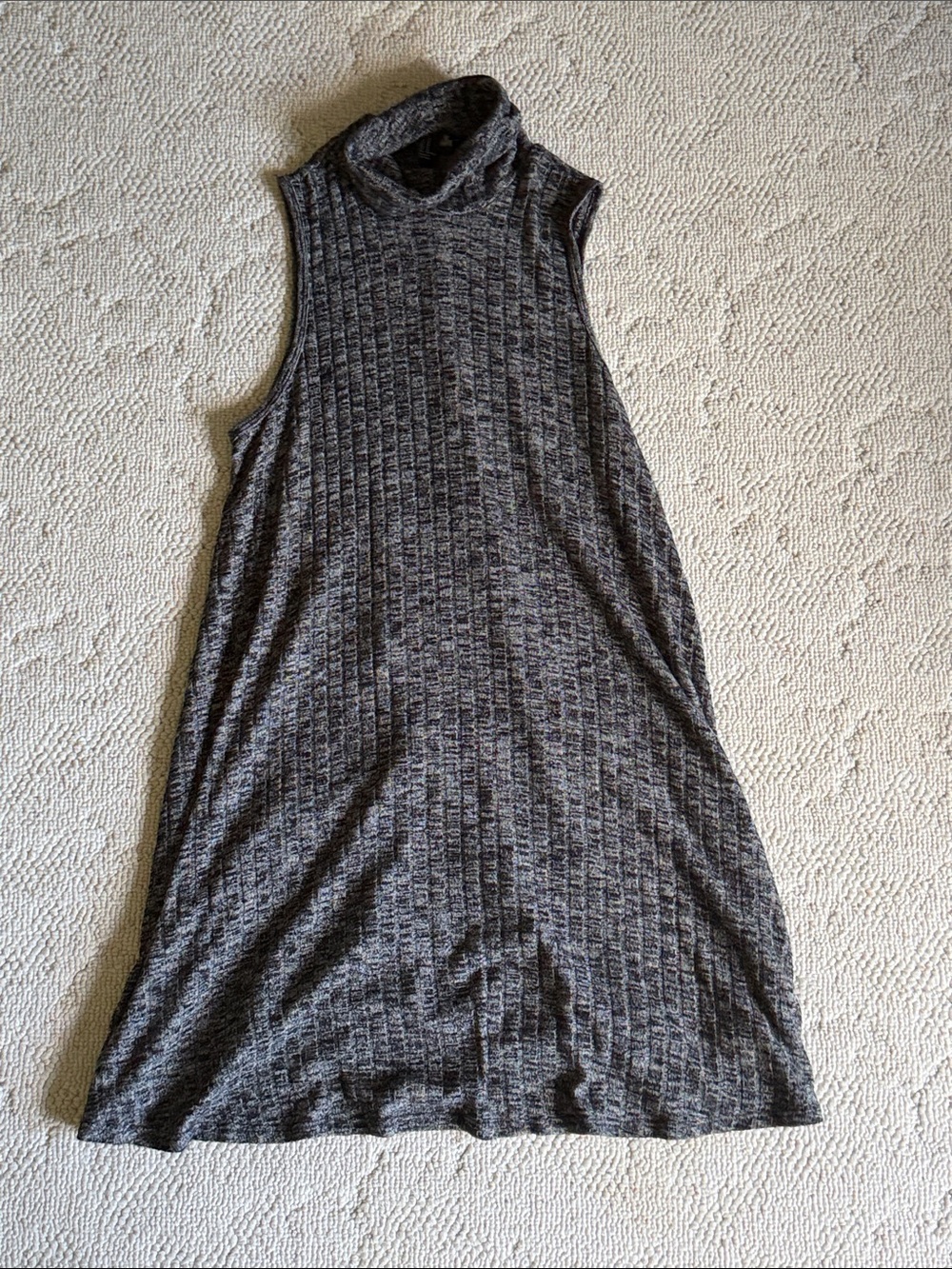 Forever 21 Sleeveless Turtleneck Tunic - Gray